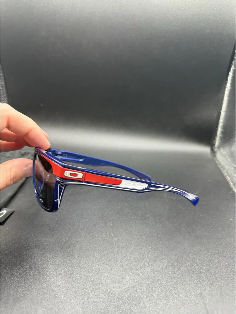 Oakley Breadbox Troy Lee Electric Blue/Warm Grey Lenses OO9199-32